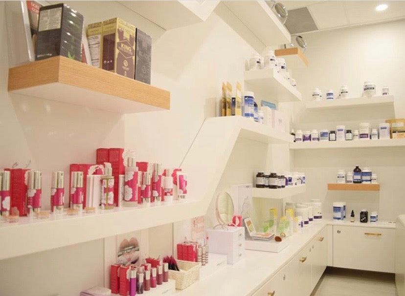 Natural skincare in vaughan ontario at NatCan, FitGlow Beauty in Vaughan, Natural makeup and skincare for antiaging, natural skincare routine and facials with Naturopathic Doctor with a clinical focus in skin to help with wrinkles, acne, eczema, psorasis